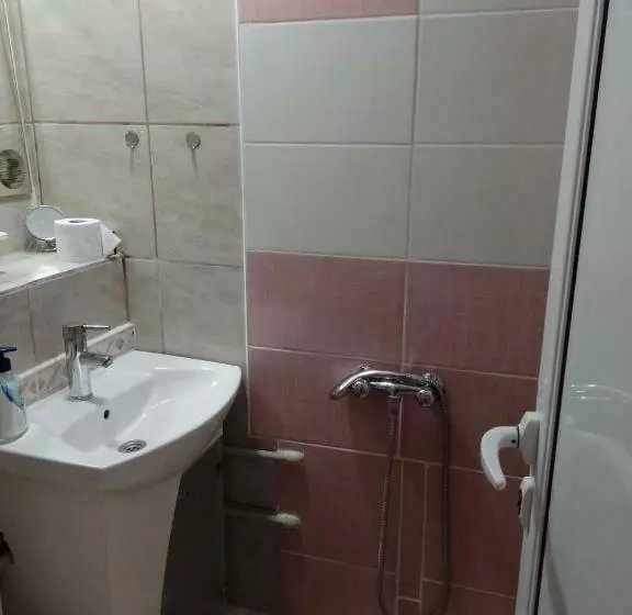 Top Center Apartment And Rooms Varna
