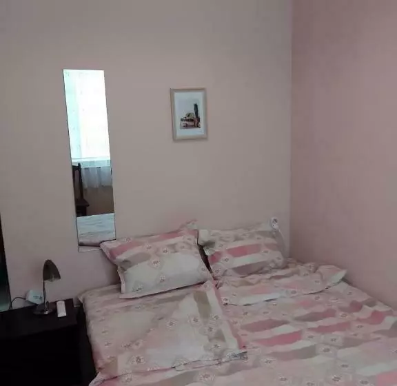 Top Center Apartment And Rooms Varna