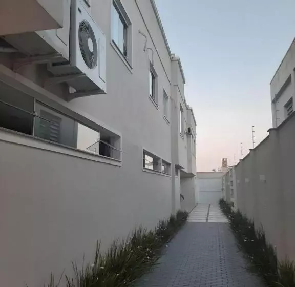 Apartamento Em Tijucas Próximo A Praias