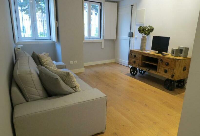 Belém 27, Terrace Apartment