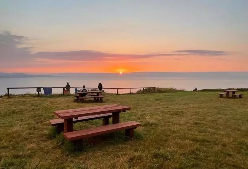 El Rancho Busto   Luarca
