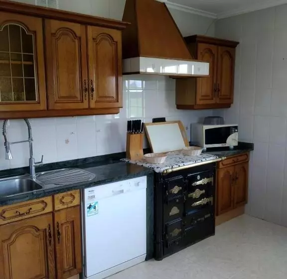 El Rancho Busto   Luarca