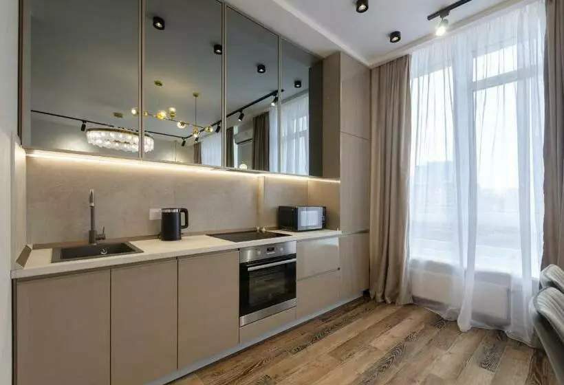 ж Luxury Apartments For A Wonderful Holiday On Zhylyanska Street