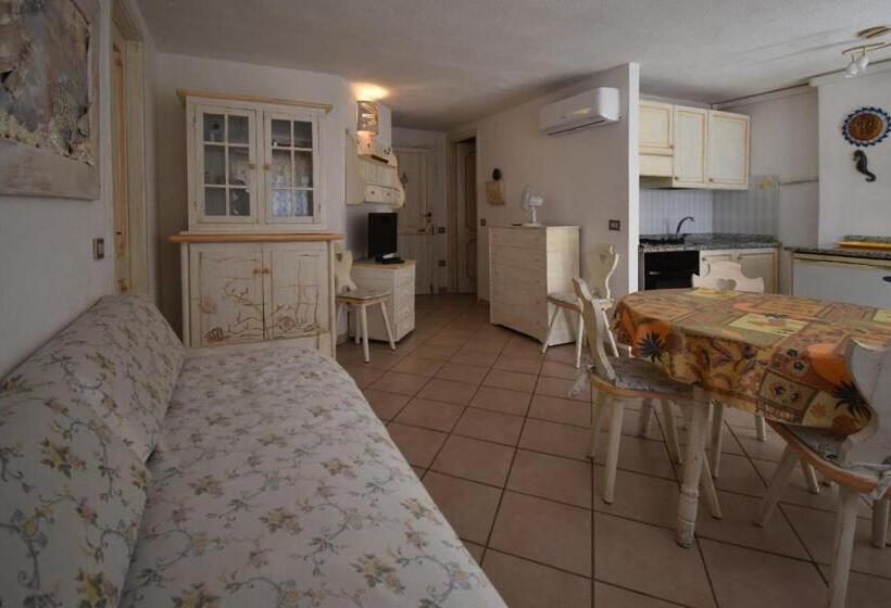 Centro Servizi Marinella