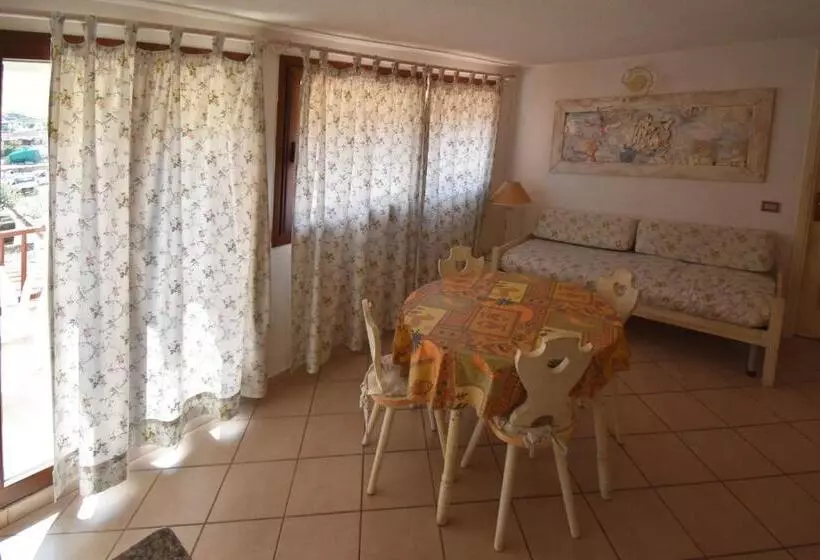 Centro Servizi Marinella