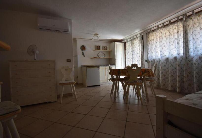 Centro Servizi Marinella