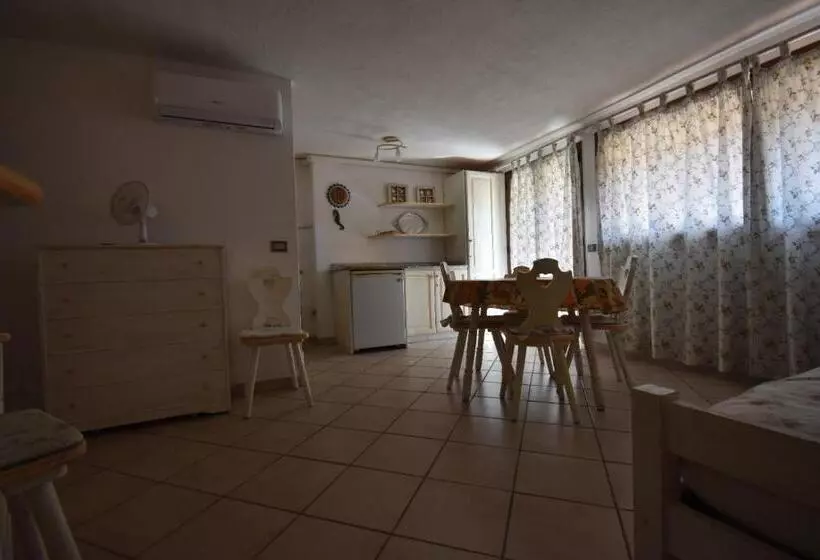 Centro Servizi Marinella