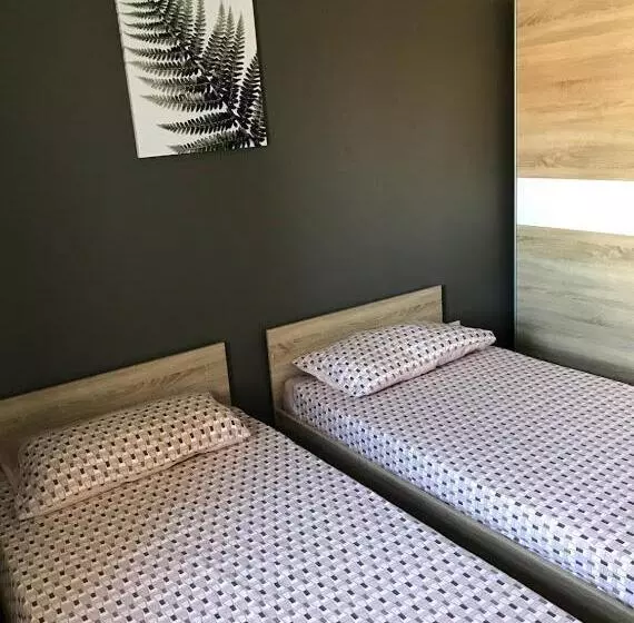 Luqa Apartment   5 Mins From Airport