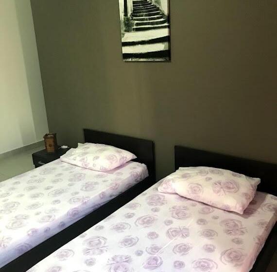 Luqa Apartment 5 Mins From Airport