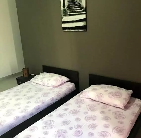 Luqa Apartment   5 Mins From Airport