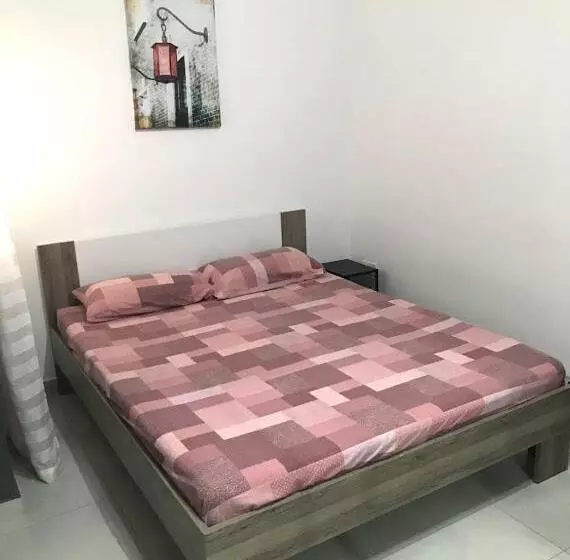 Luqa Apartment   5 Mins From Airport