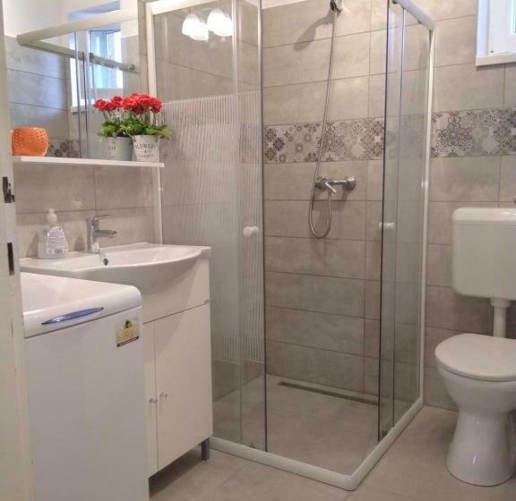 Nagyiék Háza / Granny S House