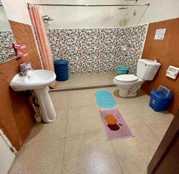 New Road Private Home