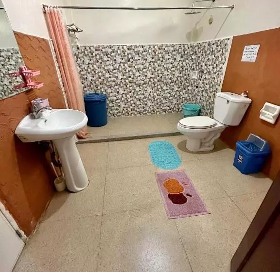 New Road Private Home