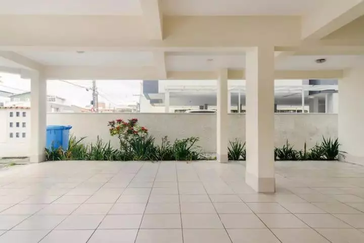 Self Check In Wi Fi , 2 Garagens, Home Officce, Ar Quente E Frio