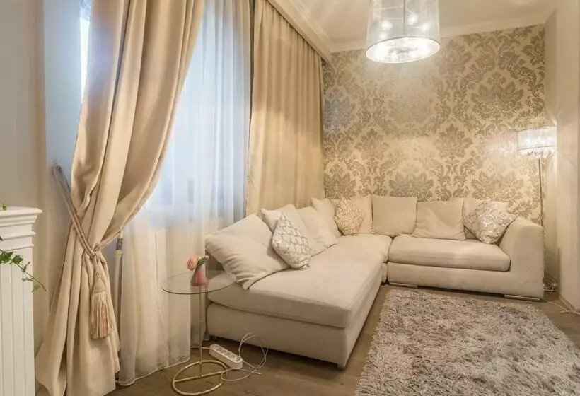 Apartino   Luxury View   Self Check In