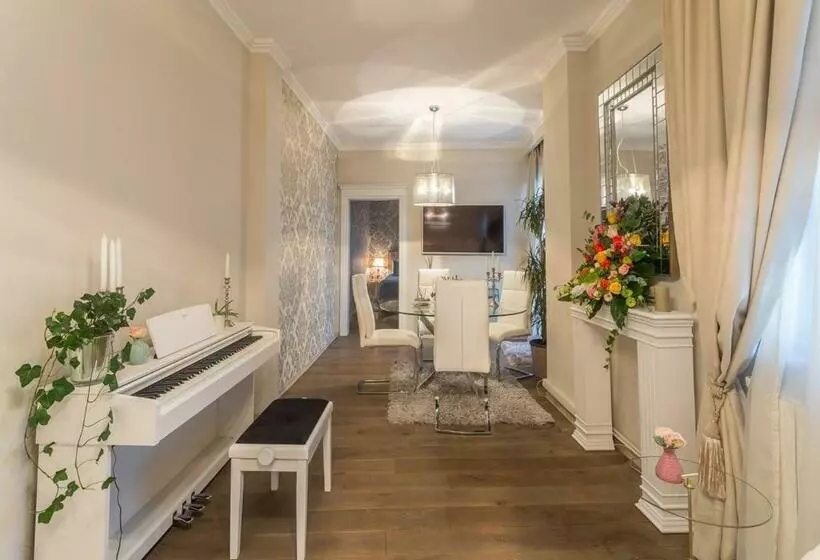 Apartino   Luxury View   Self Check In