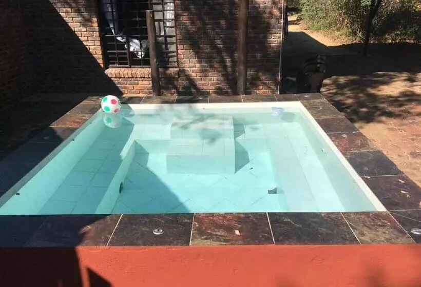 Kruger Wild Dog Inn