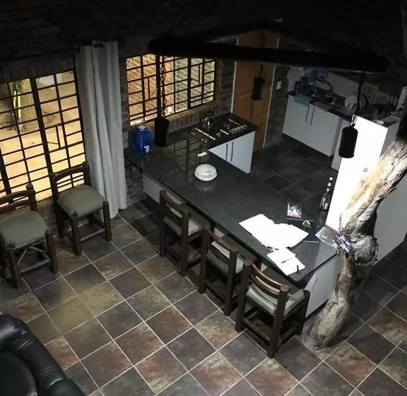 Kruger Wild Dog Inn