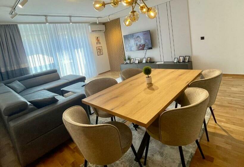 Stars Exclusive Including Free Garage