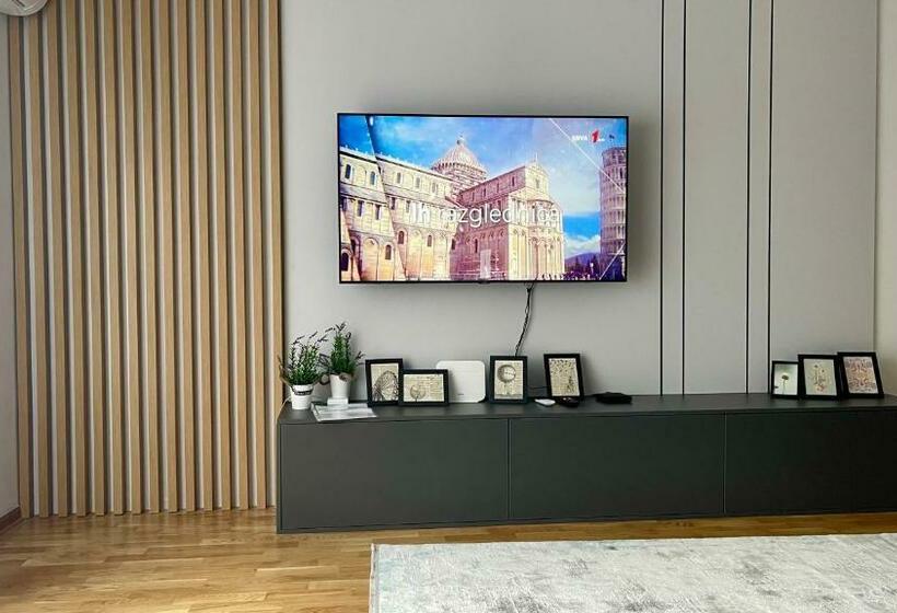 Stars Exclusive Including Free Garage