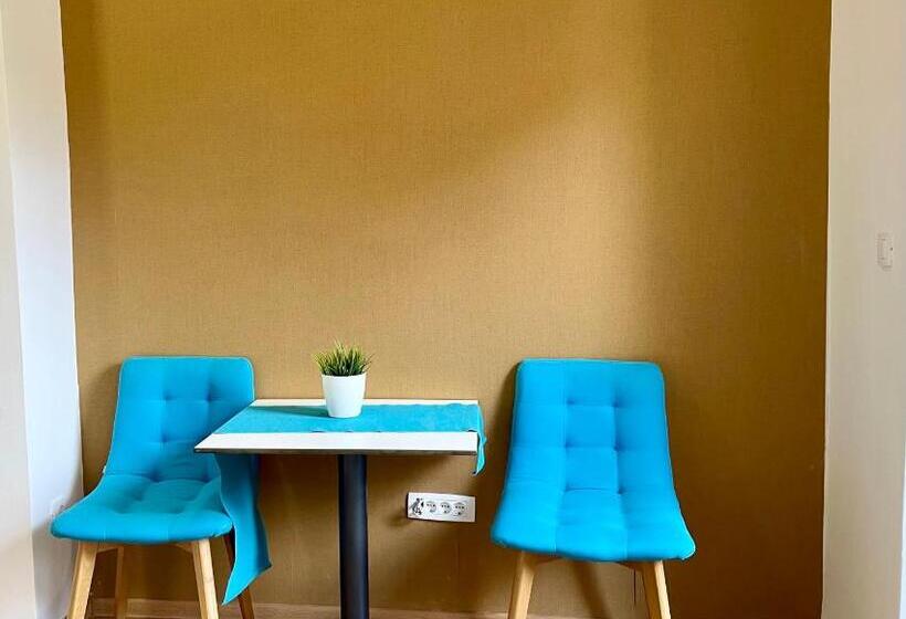 Stars Exclusive Including Free Garage