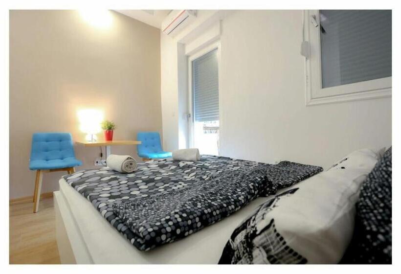 Stars Exclusive Including Free Garage