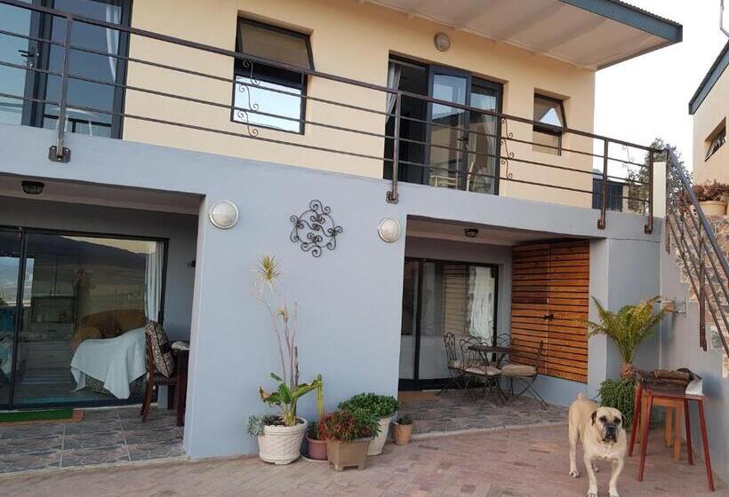 Clanwilliam Hills House