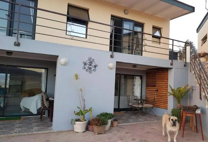 Clanwilliam Hills House