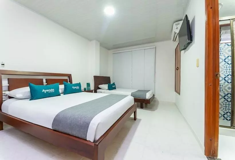 Hotelli Alferez Del Llano