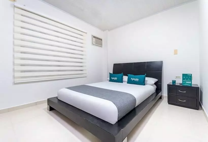 Hotelli Alferez Del Llano