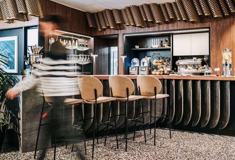 בית מלון כפרי Mercure Brest Centre Port