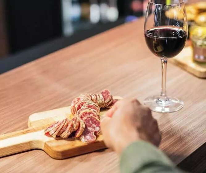 Hotelli Mercure Brest Centre Port