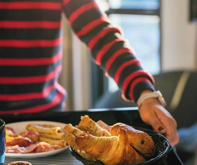 בית מלון כפרי Mercure Brest Centre Port