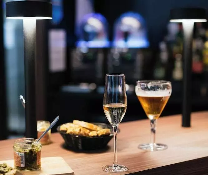 Hotelli Mercure Brest Centre Port