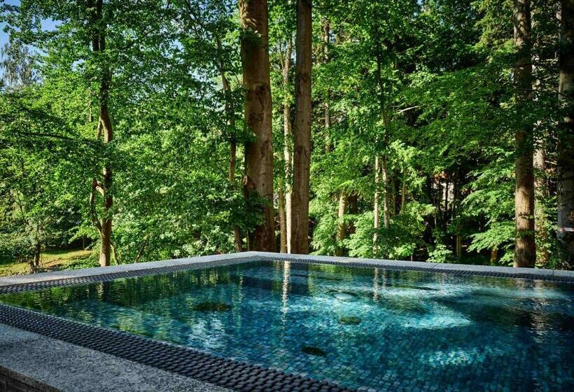 Hotel Bergo Resort & Spa