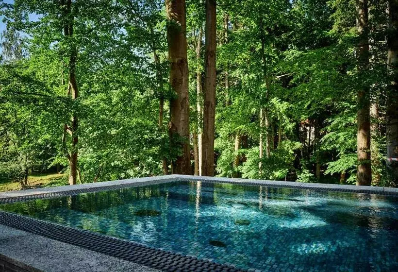 ホテル Bergo Resort & Spa