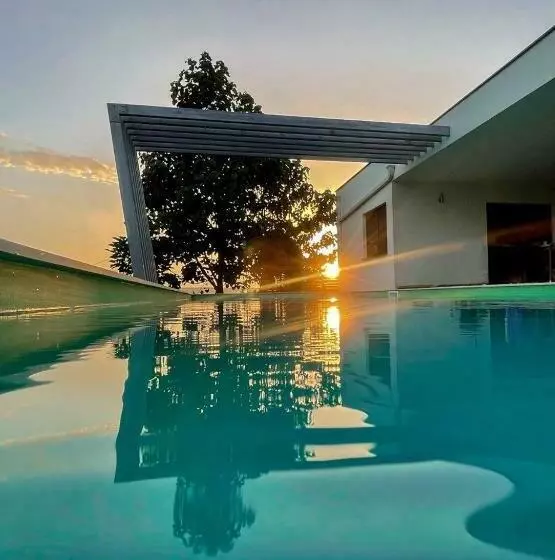 Villa Mona