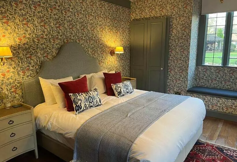 Egypt Mill Hotel And Restaurant