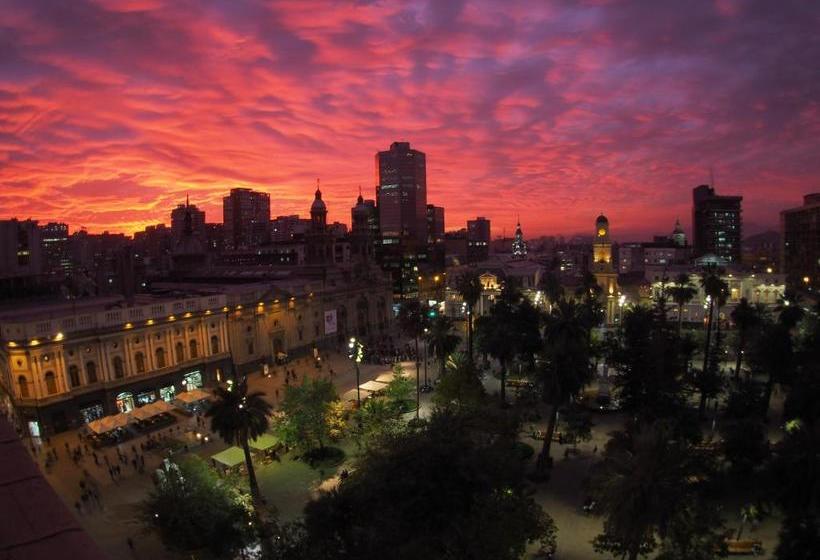 Plaza De Armas Hostel