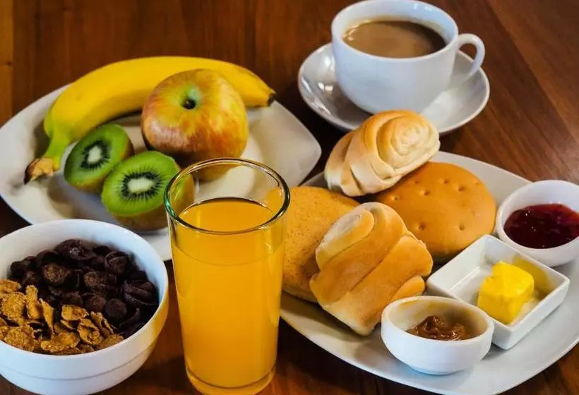 Plaza De Armas Hostel