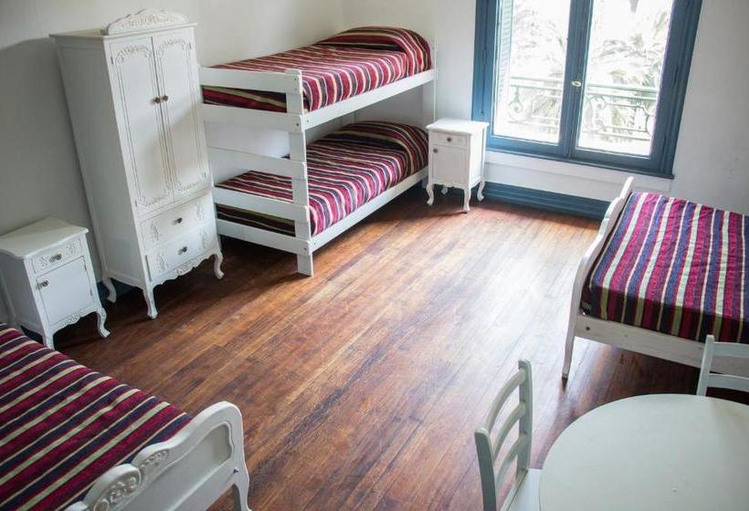 Plaza De Armas Hostel