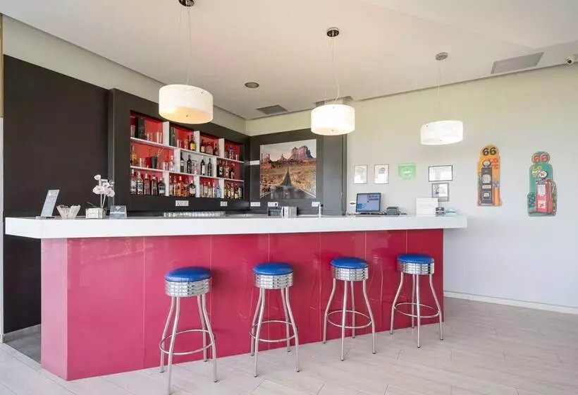 ホテル Alda Route 42