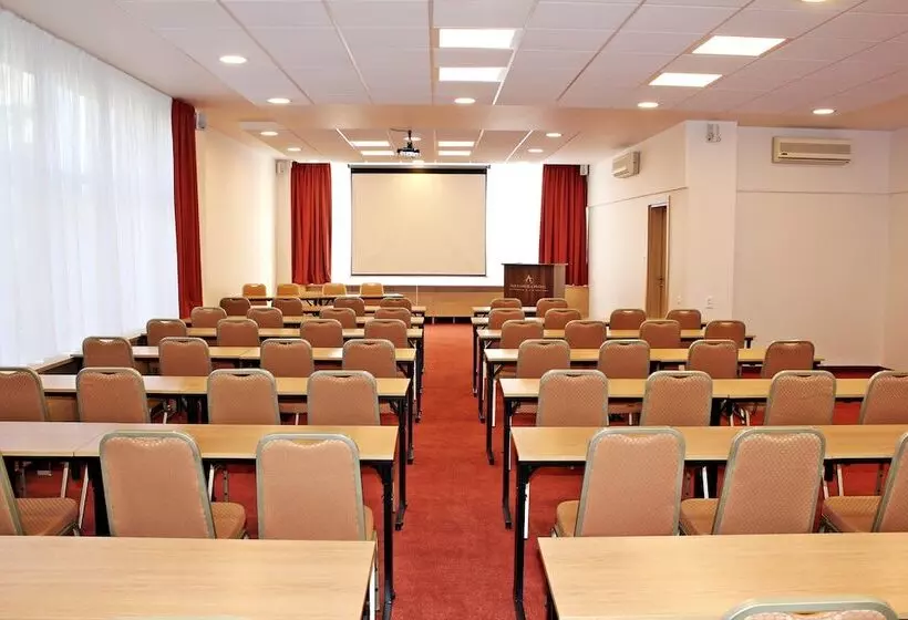 酒店 Alexandra šport