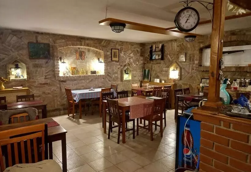 בית מלון כפרי Amadeus Villa