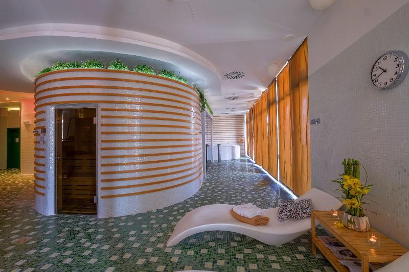 Business Hotel Astrum Laus