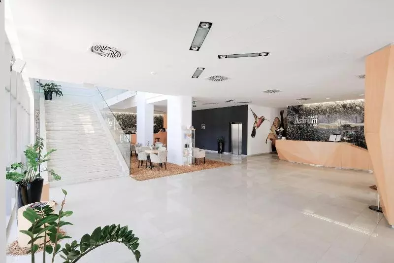 Business Hotel Astrum Laus