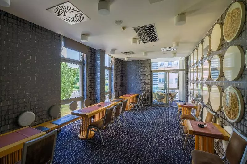 Business Hotel Astrum Laus