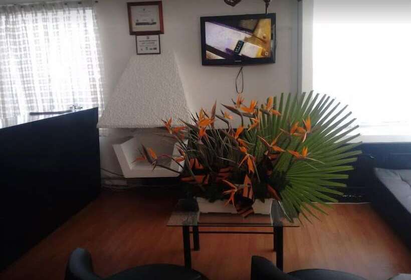 בית מלון כפרי Bogotá La Embajada