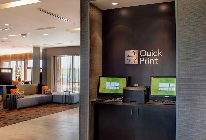 Отель Courtyard By Marriott Indianapolis Noblesville